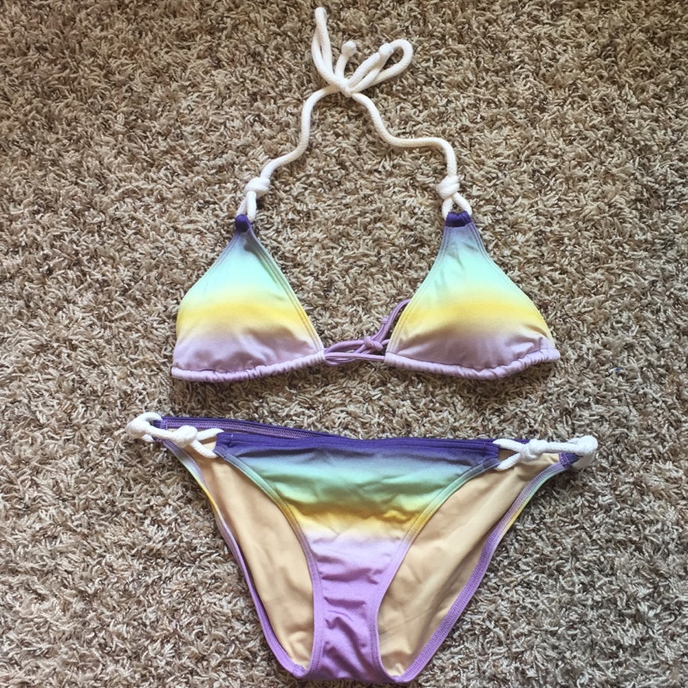 Victoria’s Secret - Swimsuit - Top SM - Bottom MD